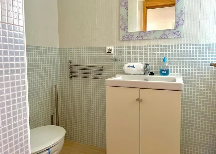 Afrodita دينايا